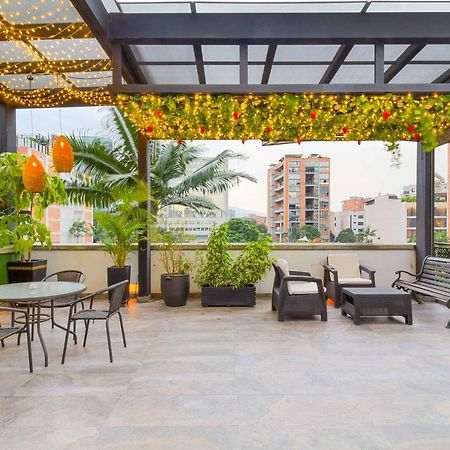 Camelot Apartahotel Medellín Zewnętrze zdjęcie