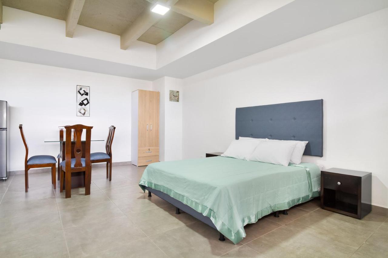 Camelot Apartahotel Medellín Zewnętrze zdjęcie