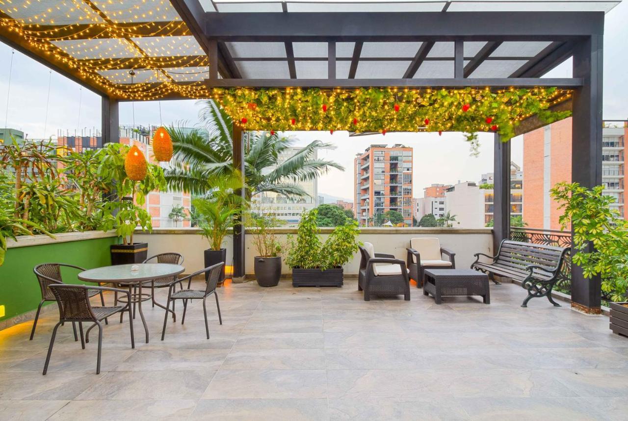Camelot Apartahotel Medellín Zewnętrze zdjęcie