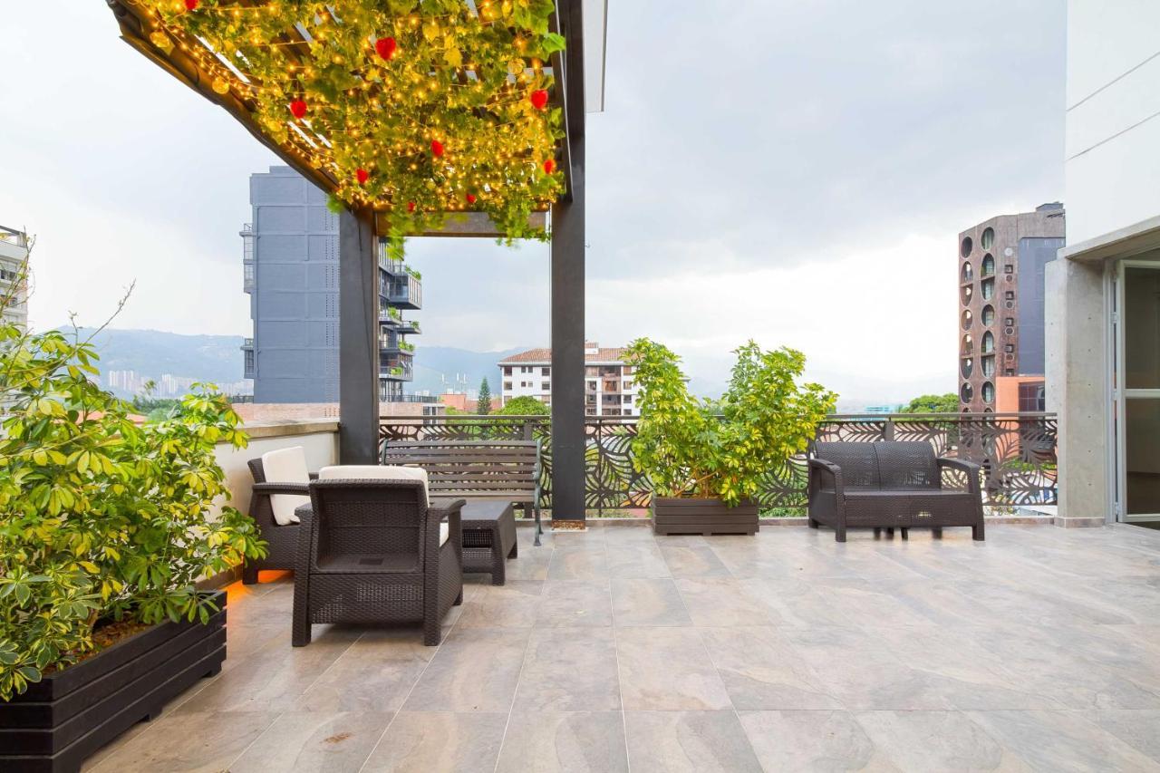 Camelot Apartahotel Medellín Zewnętrze zdjęcie