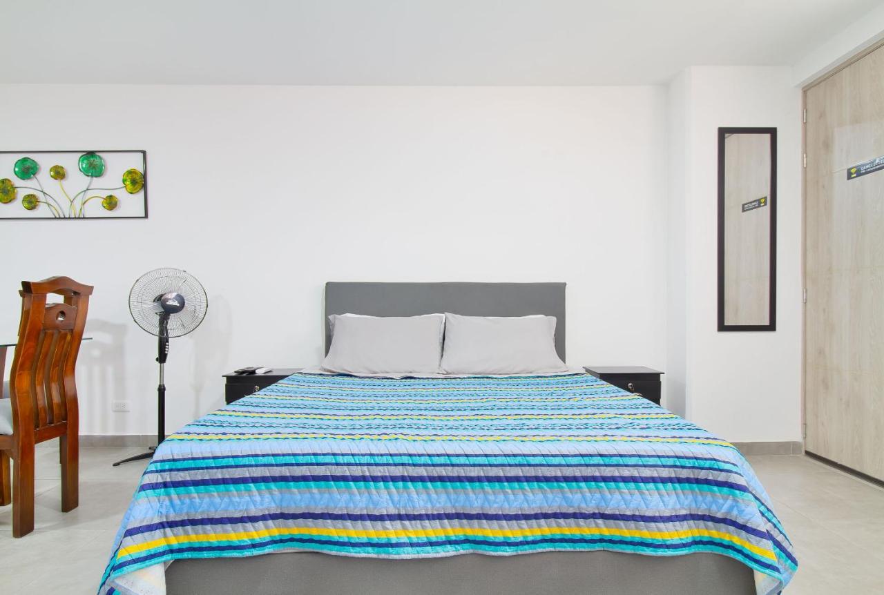 Camelot Apartahotel Medellín Zewnętrze zdjęcie